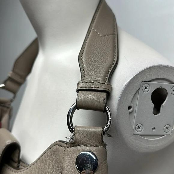 Marc Jacobs Hobo Purse Shoulder Bag Pebbled Leather Single Strap Tan Light Brown - Picture 12 of 15